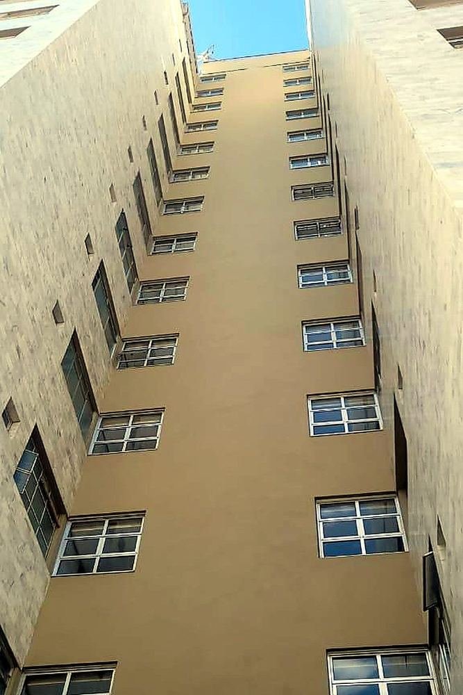 Reforma de fachada em BH – Edifício Belgrano, Santo Antônio – empena lateral após recuperação e pintura
